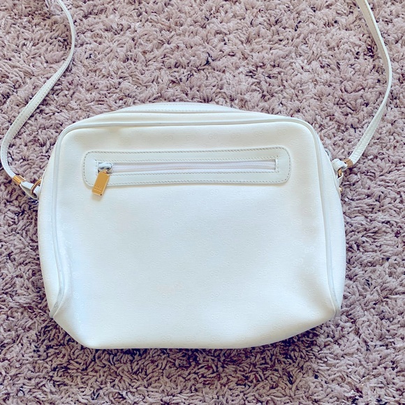 🎉HP 10/30🎉 Authentic Gucci Vintage Crossbody bag, *RARE* ALL White - Picture 14 of 14